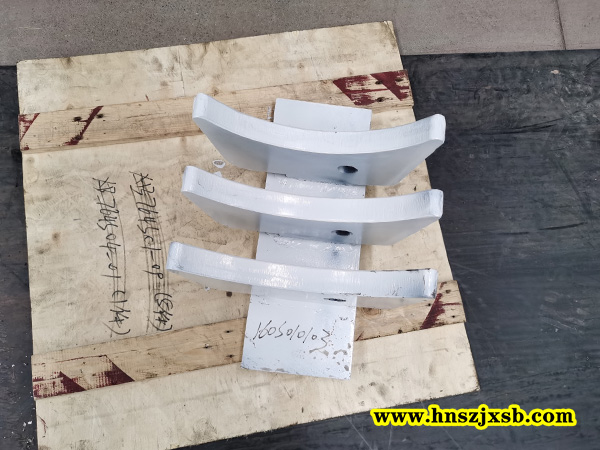刮板機撥鏈器