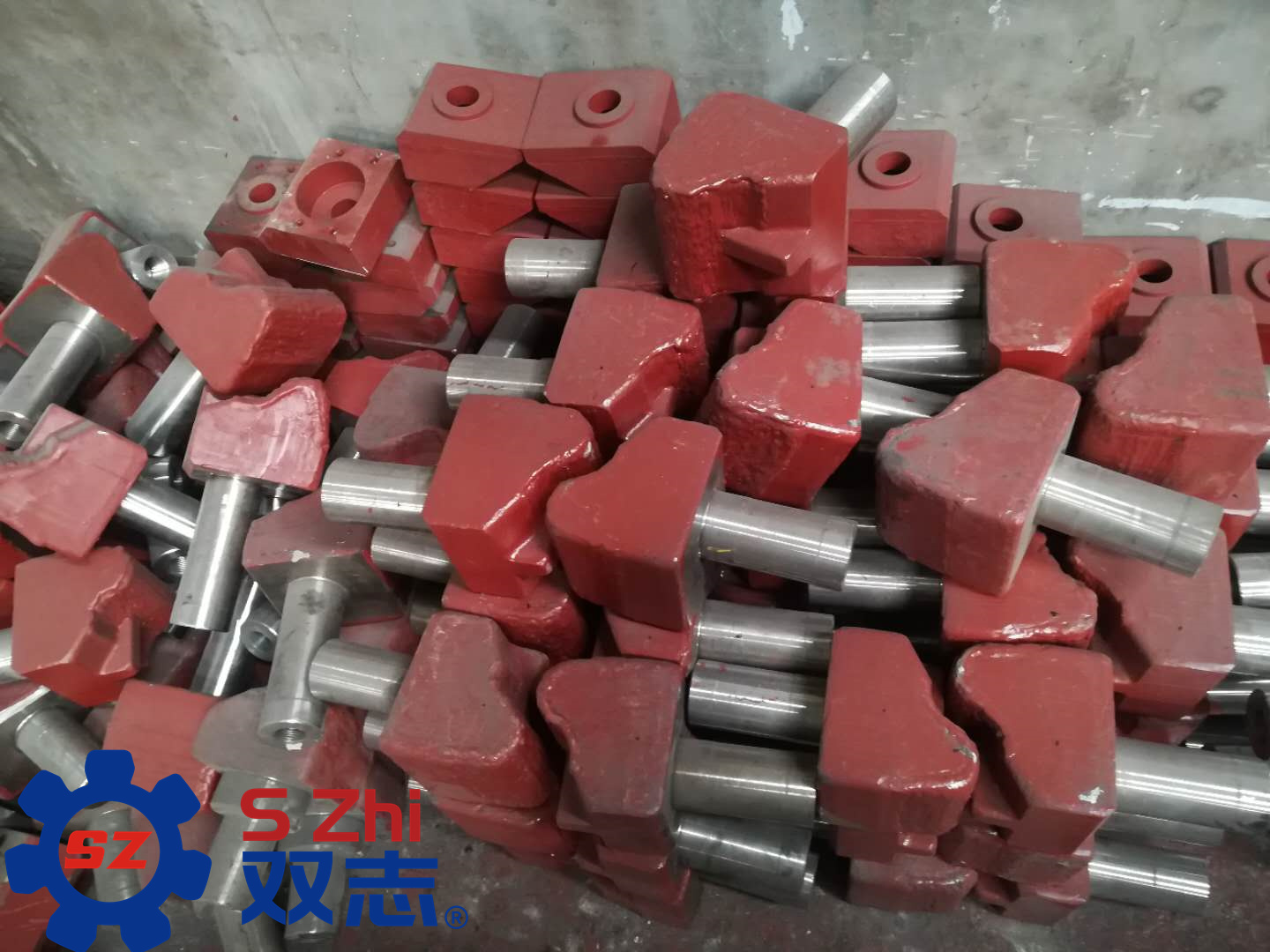 破碎軸組錘頭